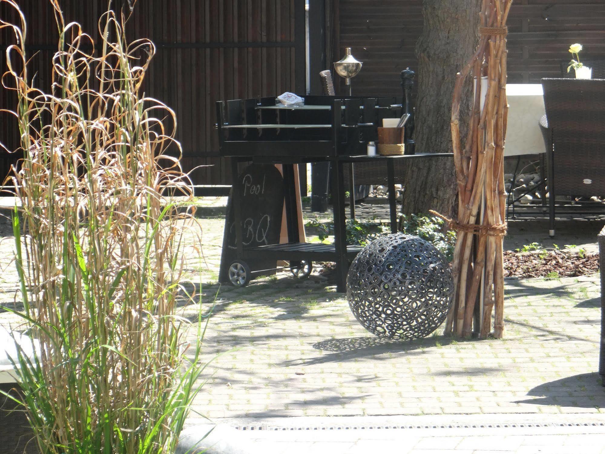Hotel Schuetzenhof Spa Garden Buerstadt Екстер'єр фото